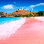 Eksplorasi Pantai Unik di Indonesia yang Bikin Liburan Makin Seru