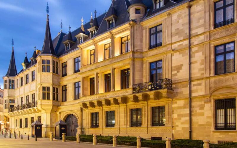 keindahan Grand Ducal Palace