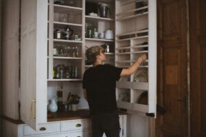 tips membersihkan kabinet